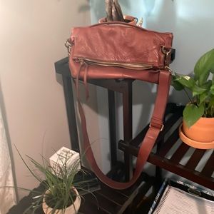 Margot cross body